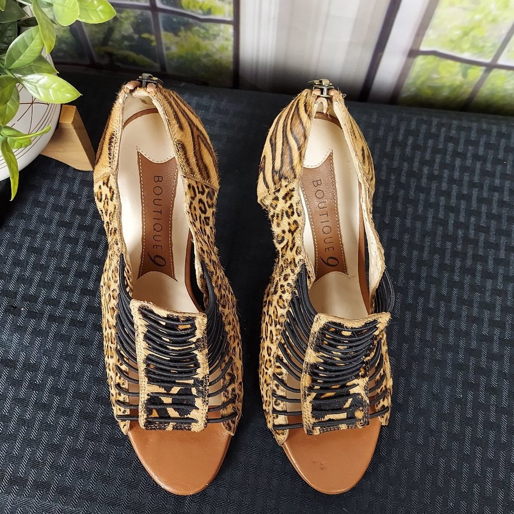 BOUTIQUE 9 ANIMAL PRINT OPEN TOE HEELS (9) - Picture 4 of 15